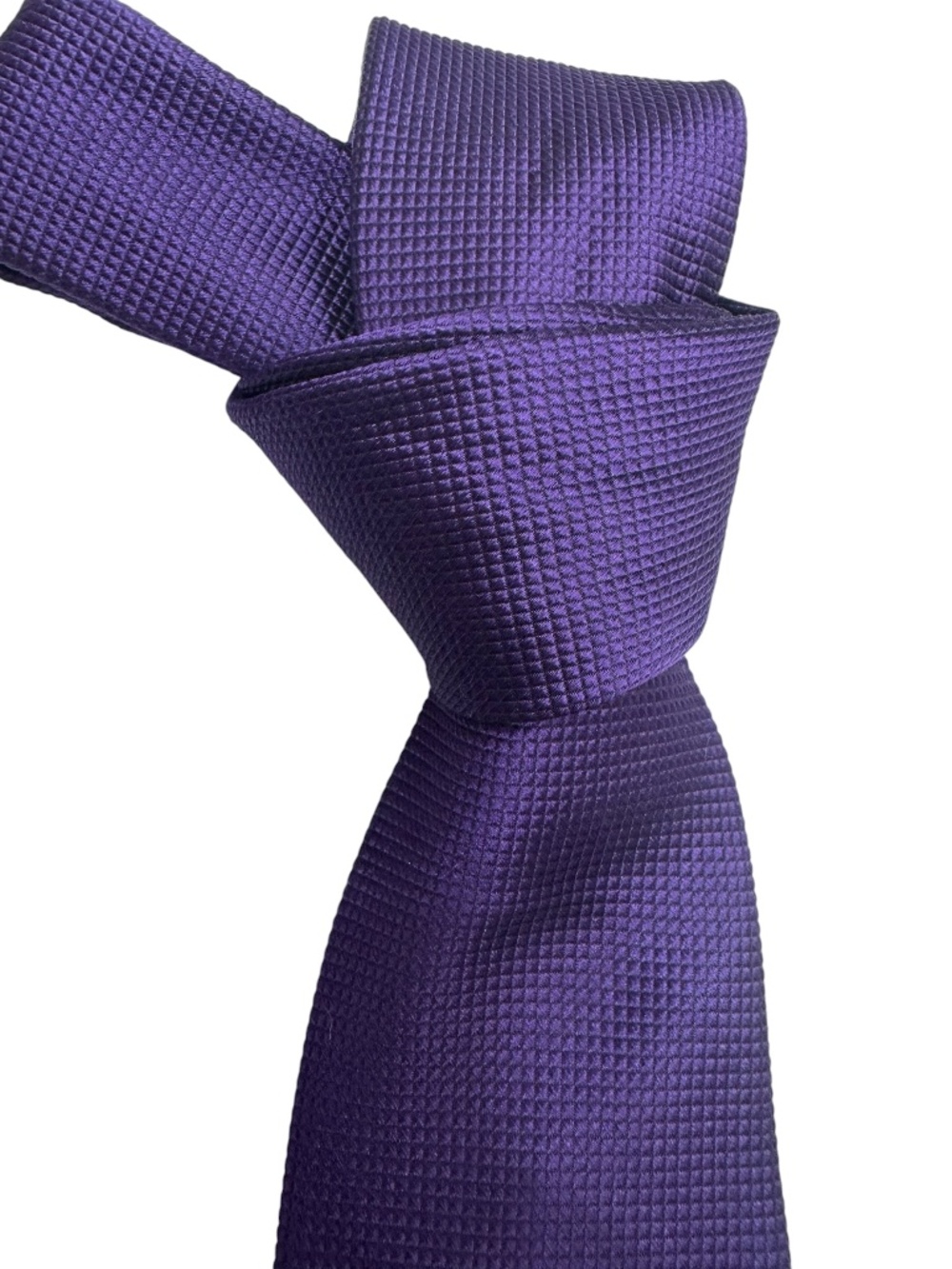 BERGDORF GOODMAN PURPLE SILK MINI BASKETWEAVE JACQUARD SILK 3" WIDE TIE